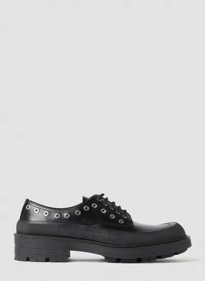 Alexander Mcqueen Stacked Sole Grommet Detail Derby In Black