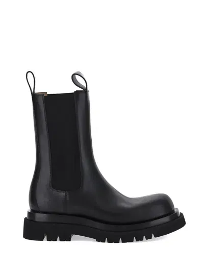 Bottega Veneta Lug Boot In Black