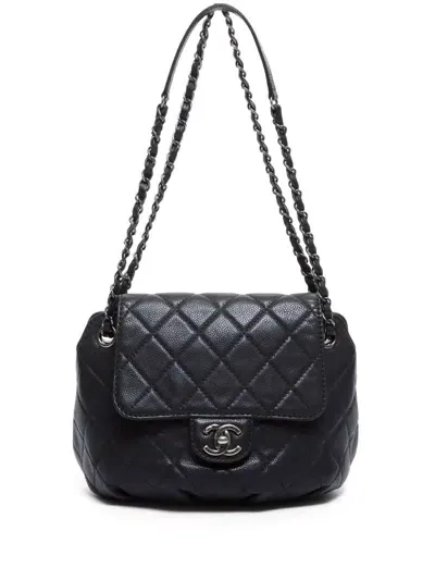 Pre-owned Chanel 2015 Cc Turn-lock Shoulder Bag In Black