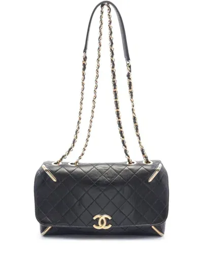 Pre-owned Chanel 2017-2018 Cc Diamond-quilted Shoulder Bag In Black