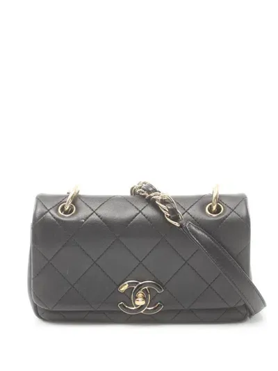 Pre-owned Chanel 2020-2021 Diamond-quilted Shoulder Bag In Black