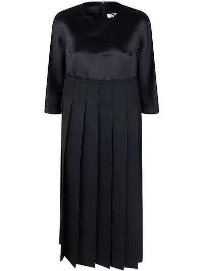 Comme Des Garçons Comme Des Garçons Pleated Midi Dress In Black