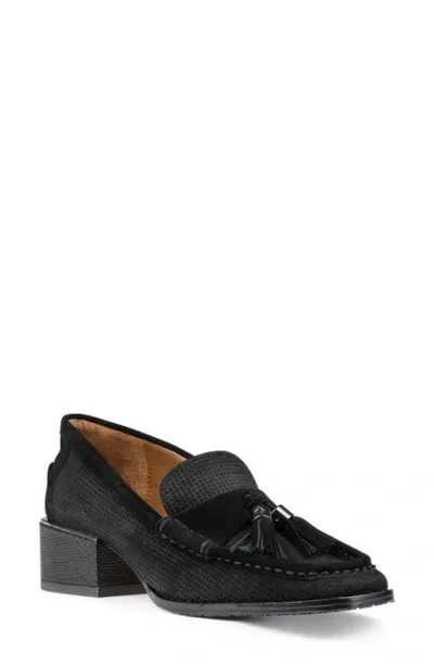 Donald Pliner Moc Toe Tassel Loafer In Black