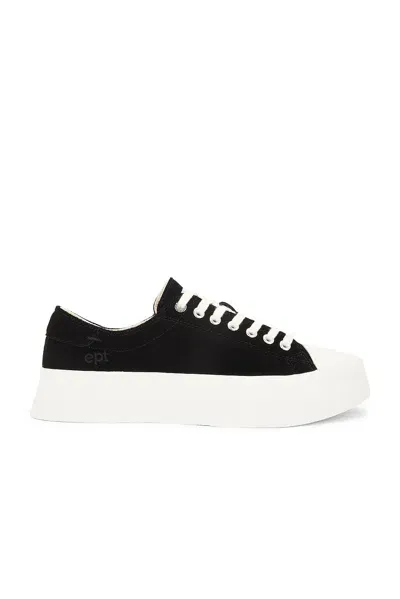 East Pacific Trade Dive Suede Black