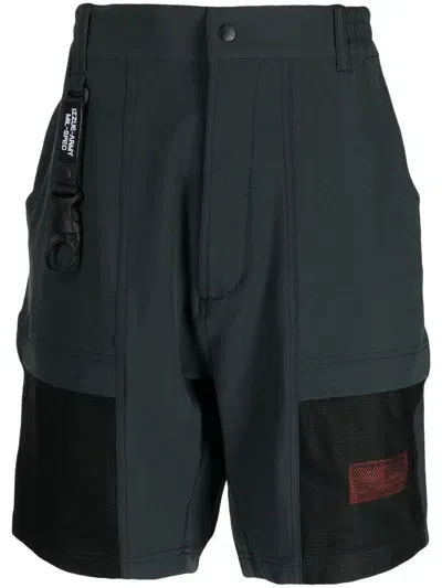 Izzue Logo-patch Straight-leg Shorts In Ccx