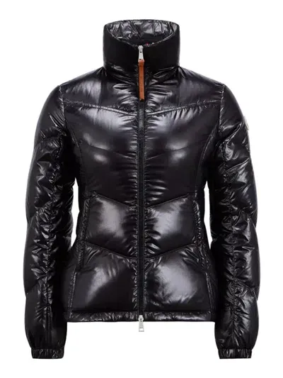 Moncler Short Gast Down Jacket In Black