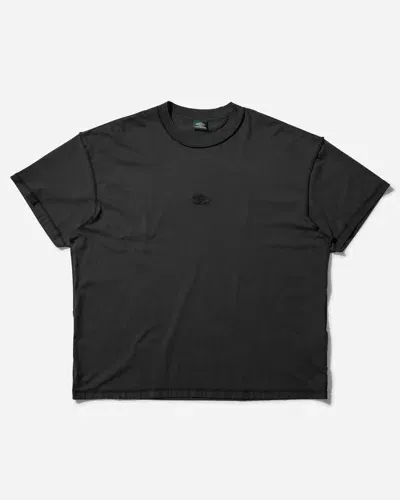 Umbro Inside Out Logo T-shirt In Black