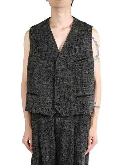 Ziggy Chen V-neck Waistcoat In Black